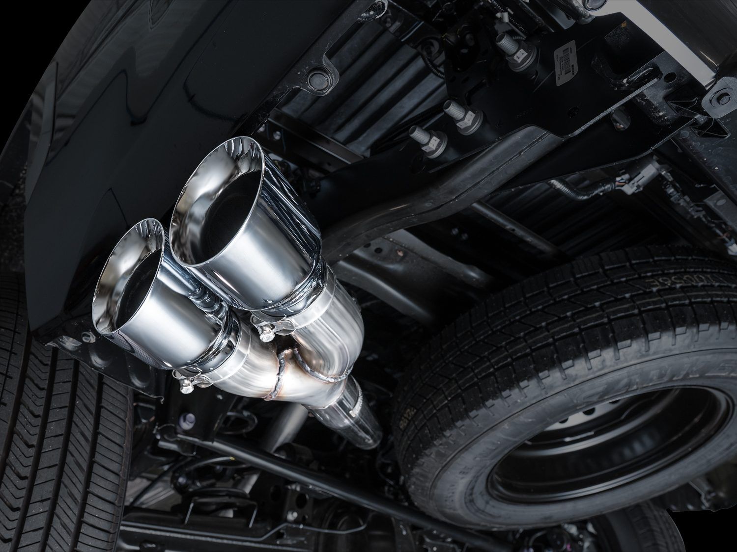 AWE Tuning 22-26 Toyota Tundra (3.4) Exhaust System Kit (3015-32063) – view 9