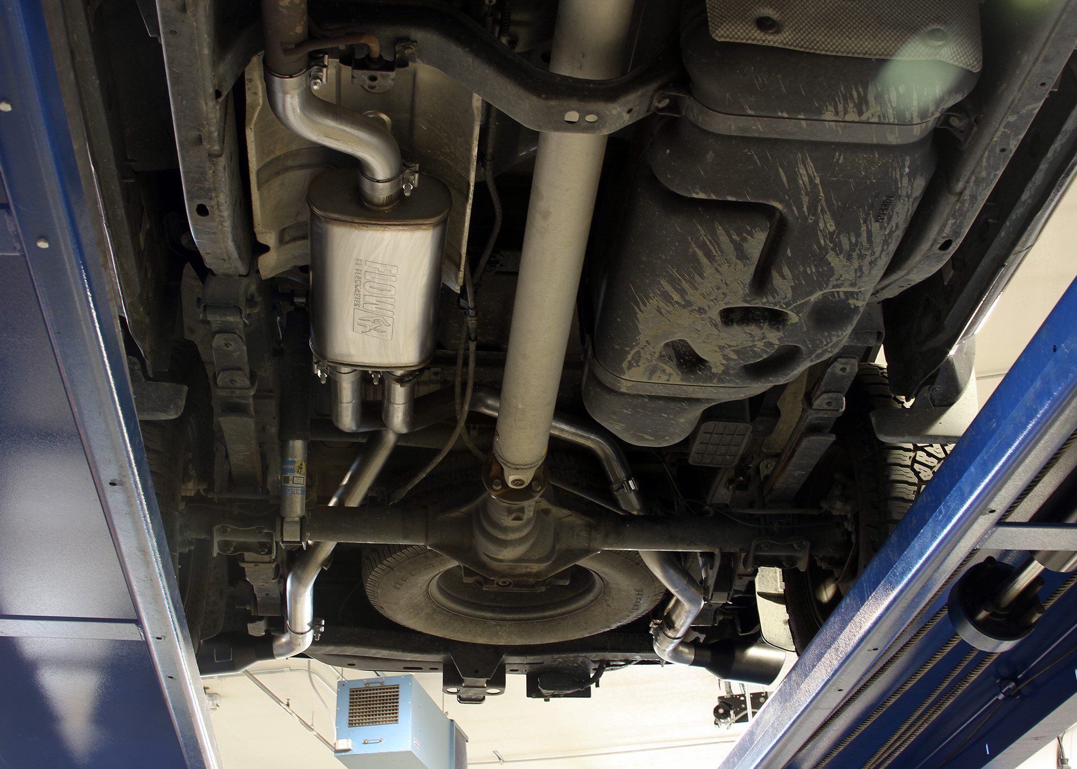 Flowmaster Flow FX Cat-Back Exhaust System (718103) – view 8