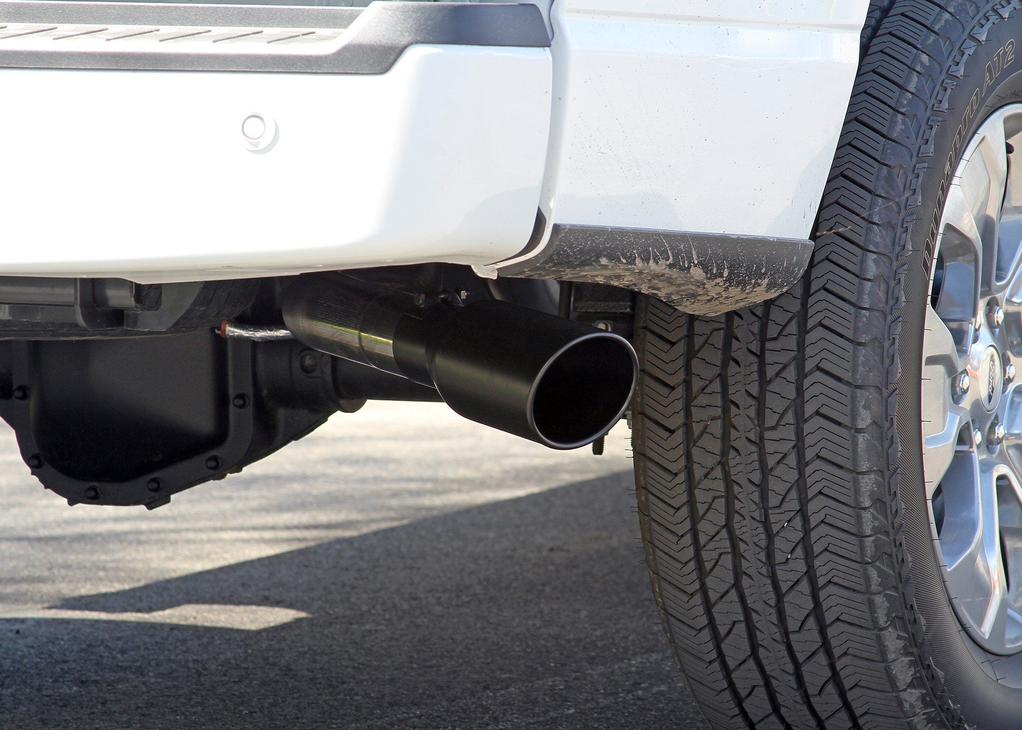 Flowmaster Flow FX Cat-Back Exhaust System (718115) – view 6