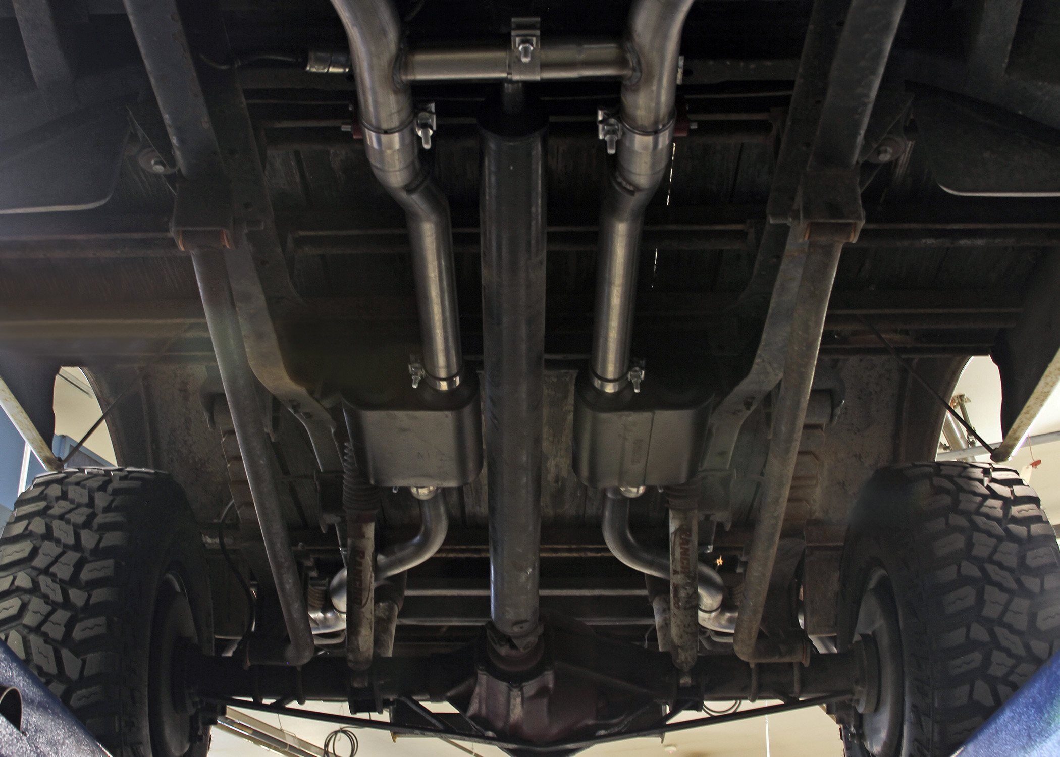Flowmaster American Thunder Crossmember-Back Exhaust System (817940) – view 4