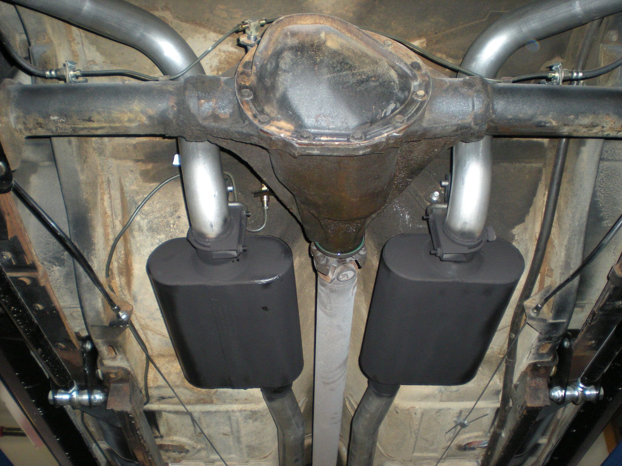 Flowmaster Crossmember-Back Exhaust System (1050-FM) – view 4
