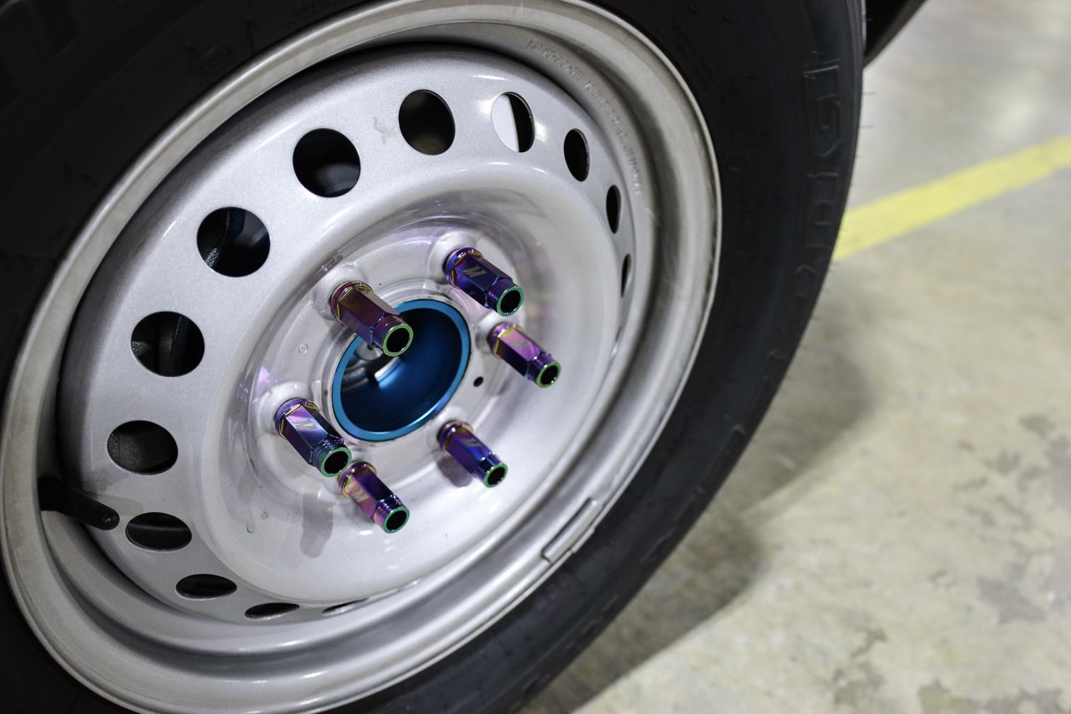 Mishimoto Aluminum Locking Lug Nuts for 2021+ Ford Bronco (MMLG-15-27LNC) – view 6