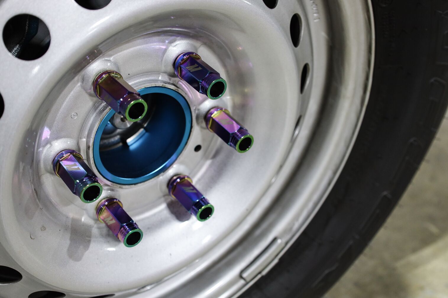 Mishimoto Aluminum Locking Lug Nuts for 2021+ Ford Bronco (MMLG-15-27LNC) – view 7