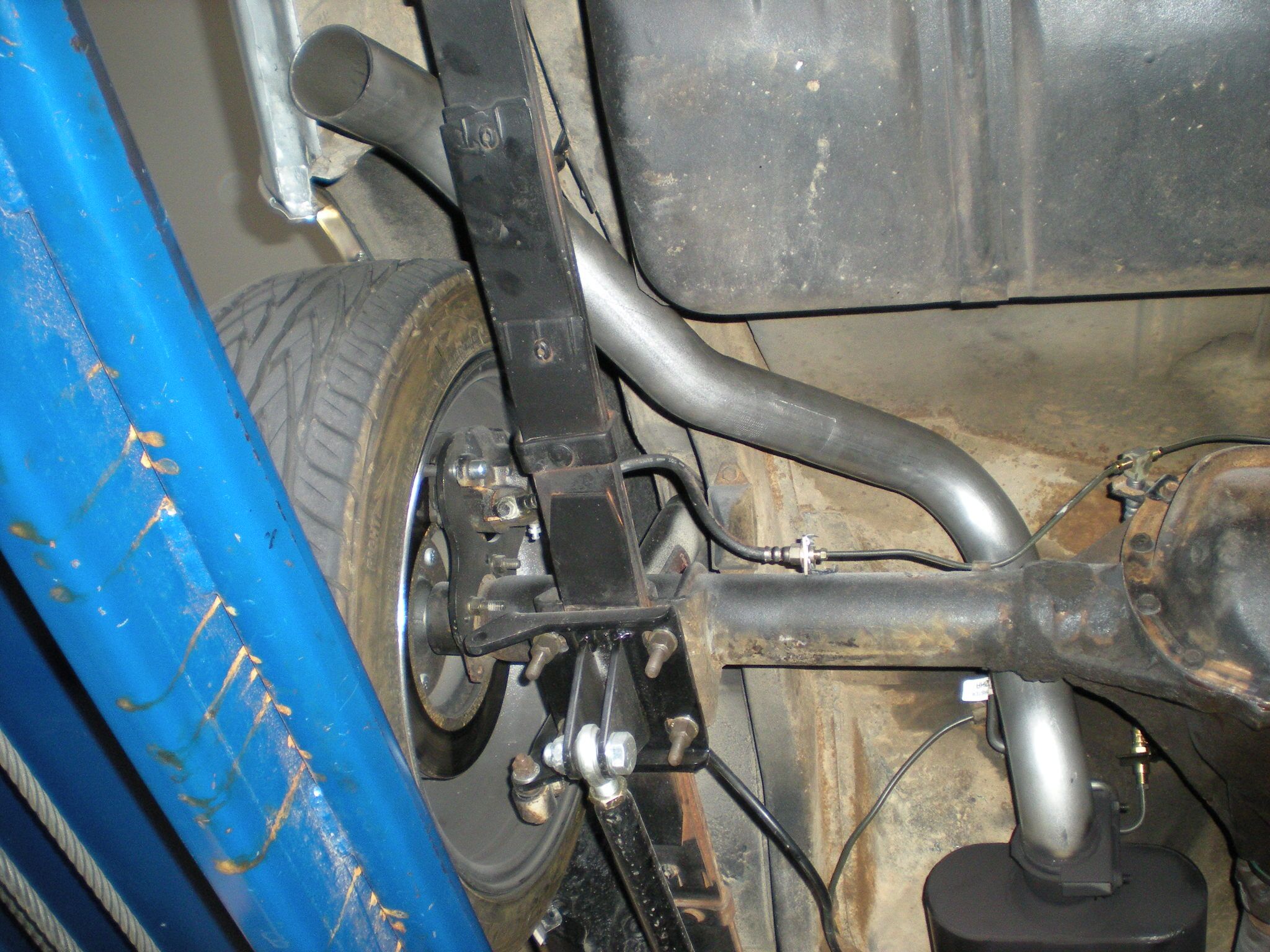 Flowmaster Crossmember-Back Exhaust System (1050-FM) – view 5