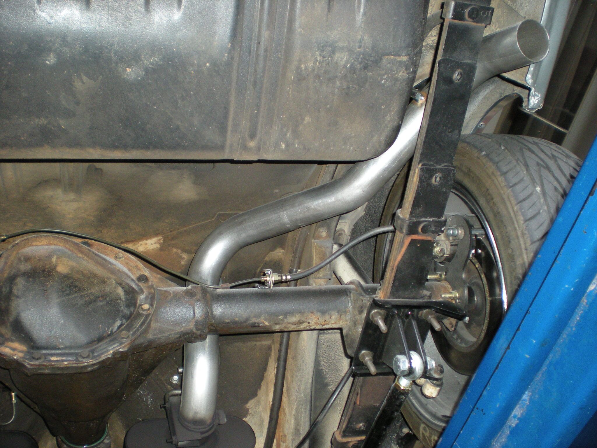 Flowmaster Crossmember-Back Exhaust System (1050-FM) – view 6