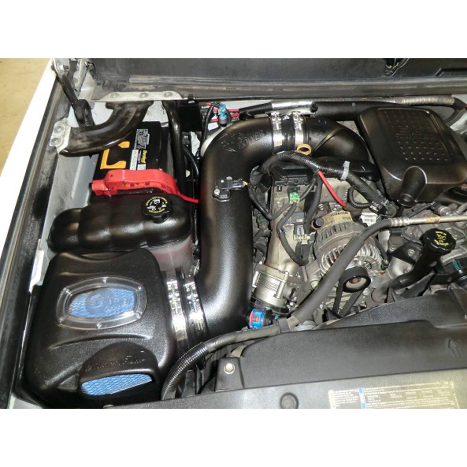 Momentum HD Cold Air Intake System w/Pro 10R Filter Media
